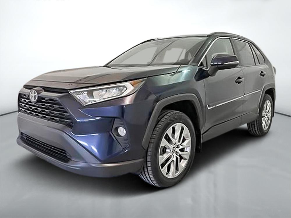 Toyota RAV4 XLE AWD 2021 d&rsquo;occasion à vendre - 3