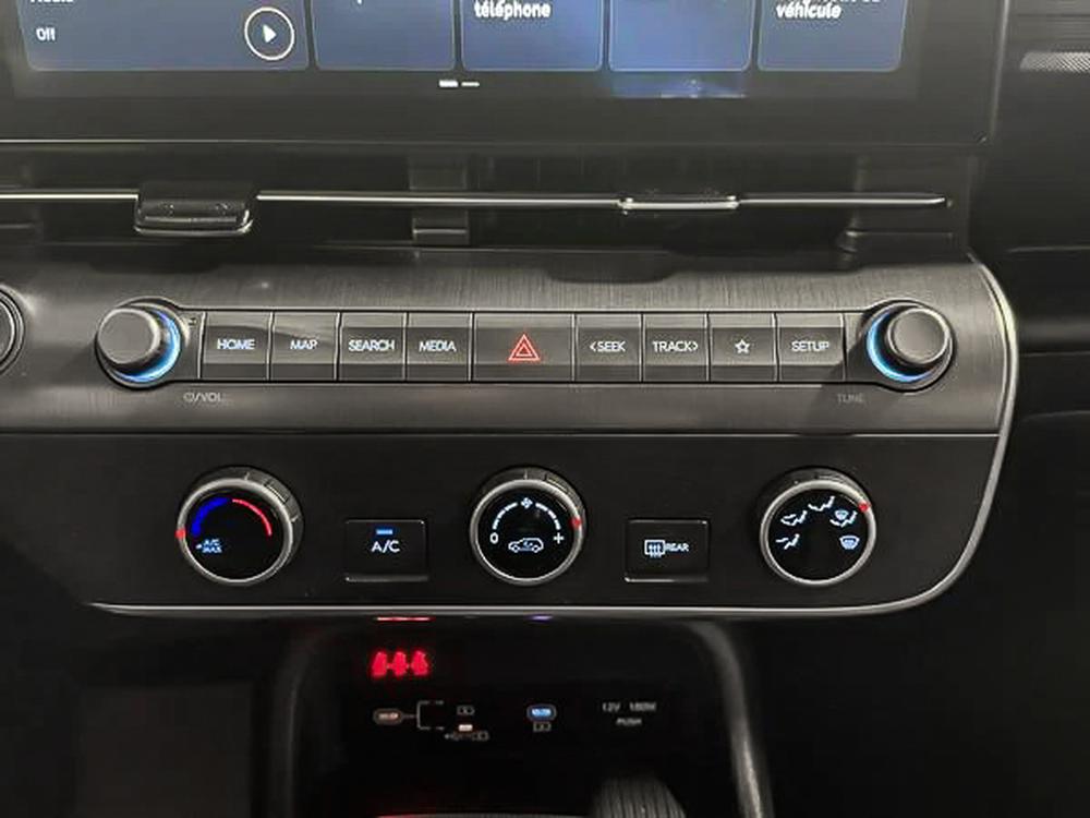 Hyundai Kona 2.0L ESSENTIAL AWD 2024 d&rsquo;occasion à vendre - 27