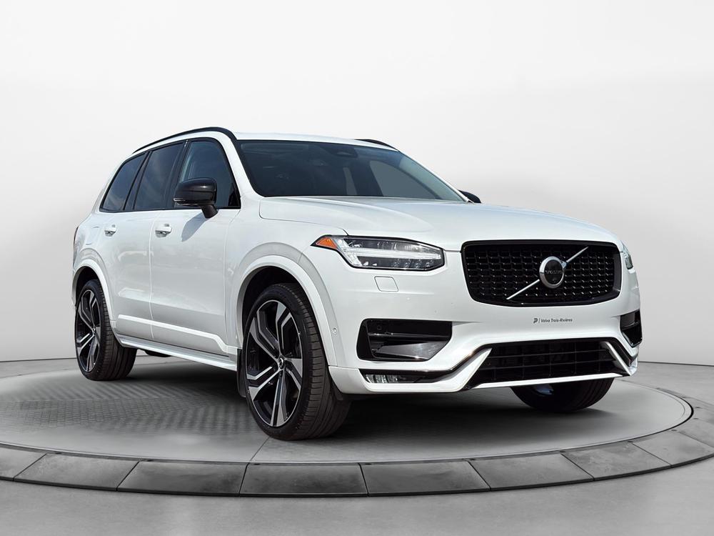 Volvo XC90 B6 ULTIMATE // DARK THEME