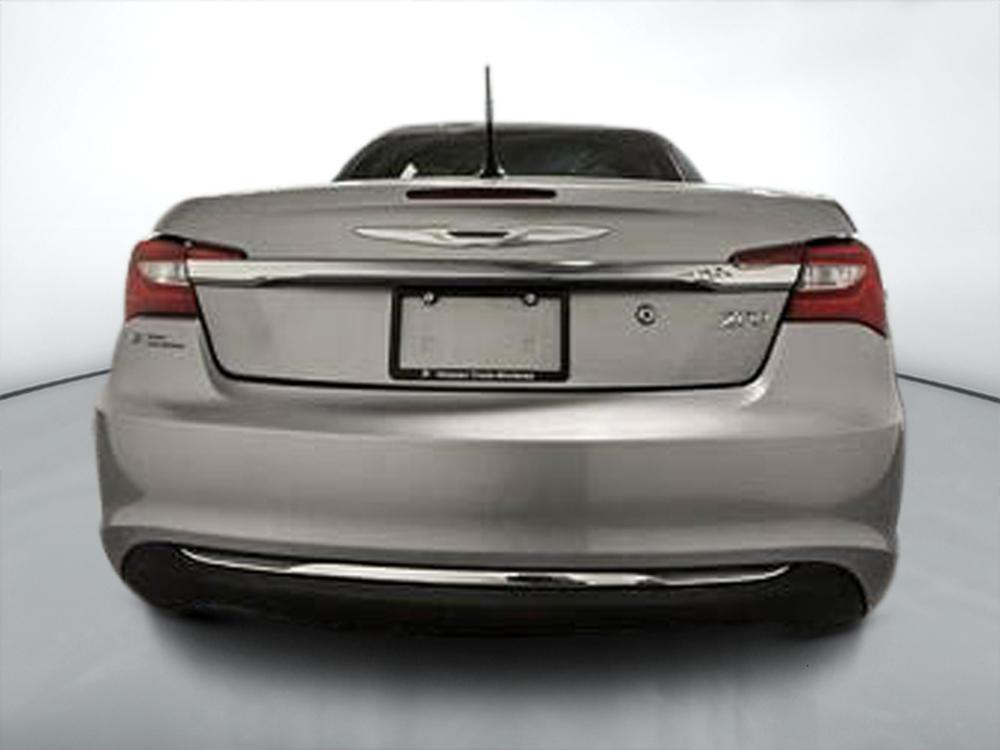 Chrysler 200 Touring convertible 2013 d&rsquo;occasion à vendre - 4
