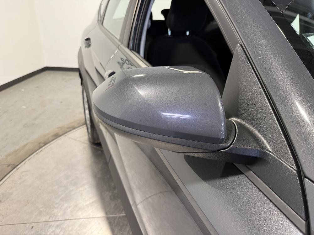 Hyundai Kona 2.0L ESSENTIAL AWD 2024 d&rsquo;occasion à vendre - 11