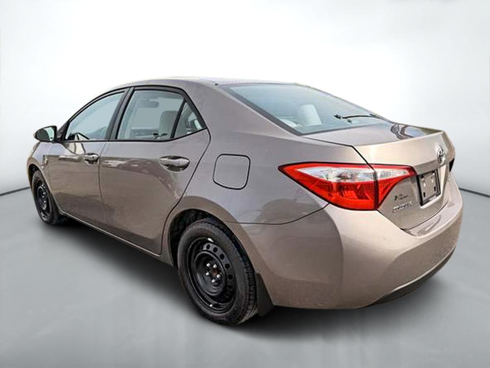 Toyota Corolla CE 2016 d&rsquo;occasion à vendre - 6