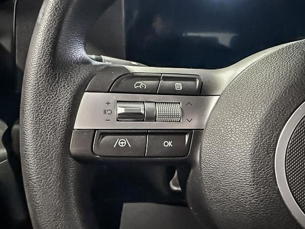 Hyundai Kona 2.0L ESSENTIAL AWD 2024 d&rsquo;occasion à vendre - 18