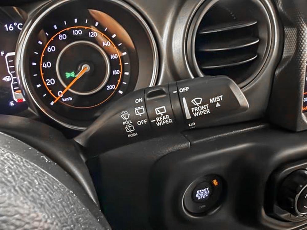 Jeep Wrangler SPORT 2023 d&rsquo;occasion à vendre - 21