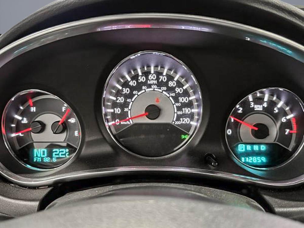 Chrysler 200 Touring convertible 2013 d&rsquo;occasion à vendre - 23