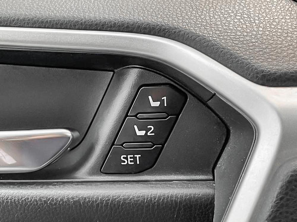 Toyota RAV4 XLE AWD 2021 d&rsquo;occasion à vendre - 16