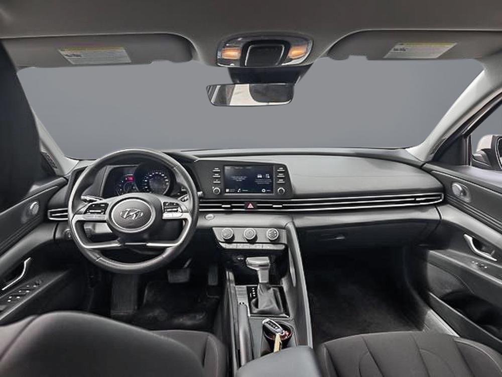 Hyundai Elantra Preferred 2023 d&rsquo;occasion à vendre - 11