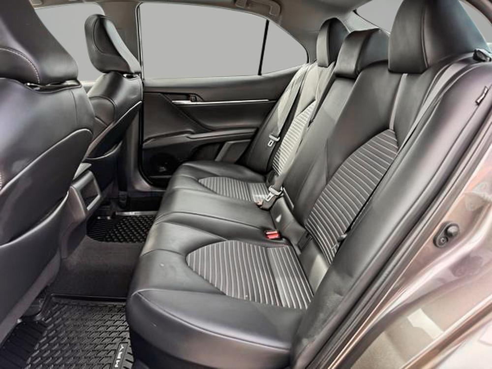 Toyota Camry HYBRIDE SE 2023 d&rsquo;occasion à vendre - 31