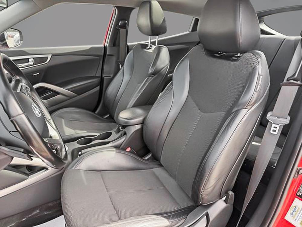 Hyundai Veloster BASE 2013 d&rsquo;occasion à vendre - 18