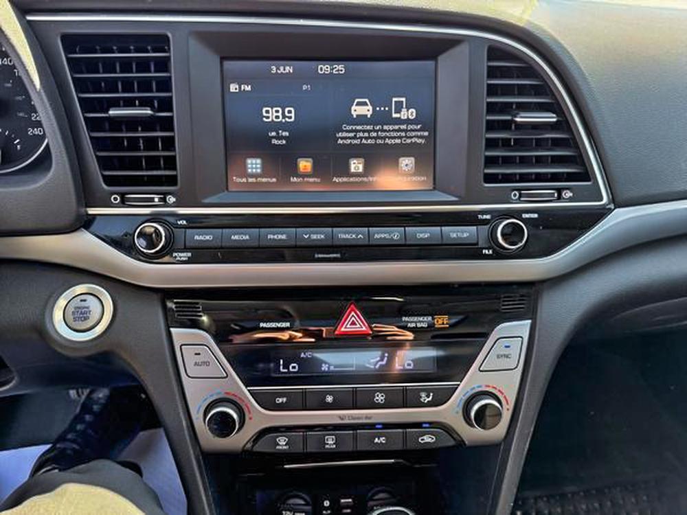 Hyundai Elantra GLS 2017 d&rsquo;occasion à vendre - 24