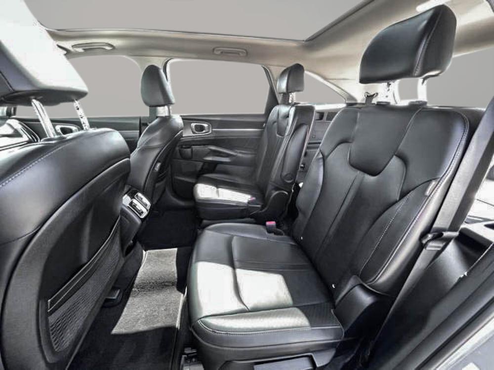 Kia Sorento X-LINE 2024 d&rsquo;occasion à vendre - 28