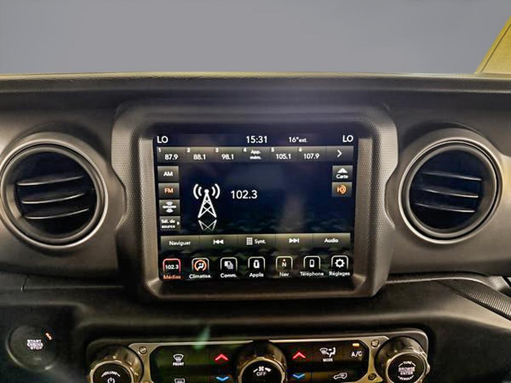 Jeep Wrangler SPORT 2023 d&rsquo;occasion à vendre - 23
