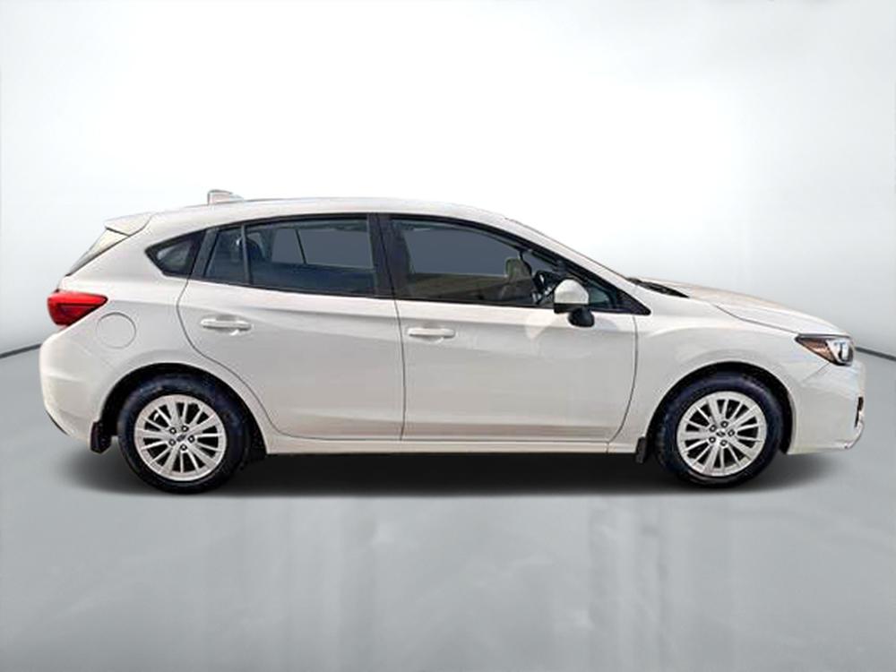 Subaru Impreza 2017 Blanc usage à vendre Subaru Impreza 2017 Blanc usage à vendre
