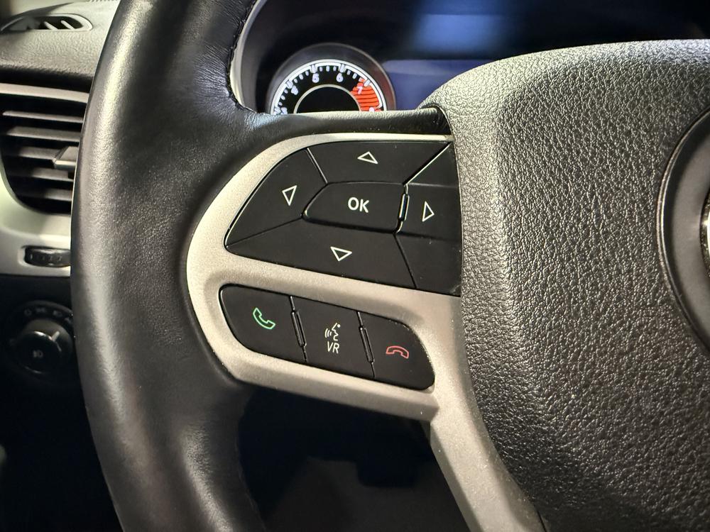 Jeep Cherokee 2017 Gris usage à vendre Jeep Cherokee 2017 Gris usage à vendre