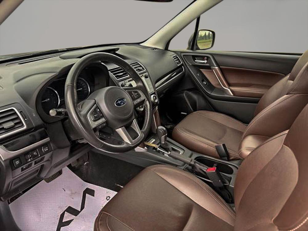 Subaru Forester LIMITED 2017 d&rsquo;occasion à vendre - 19