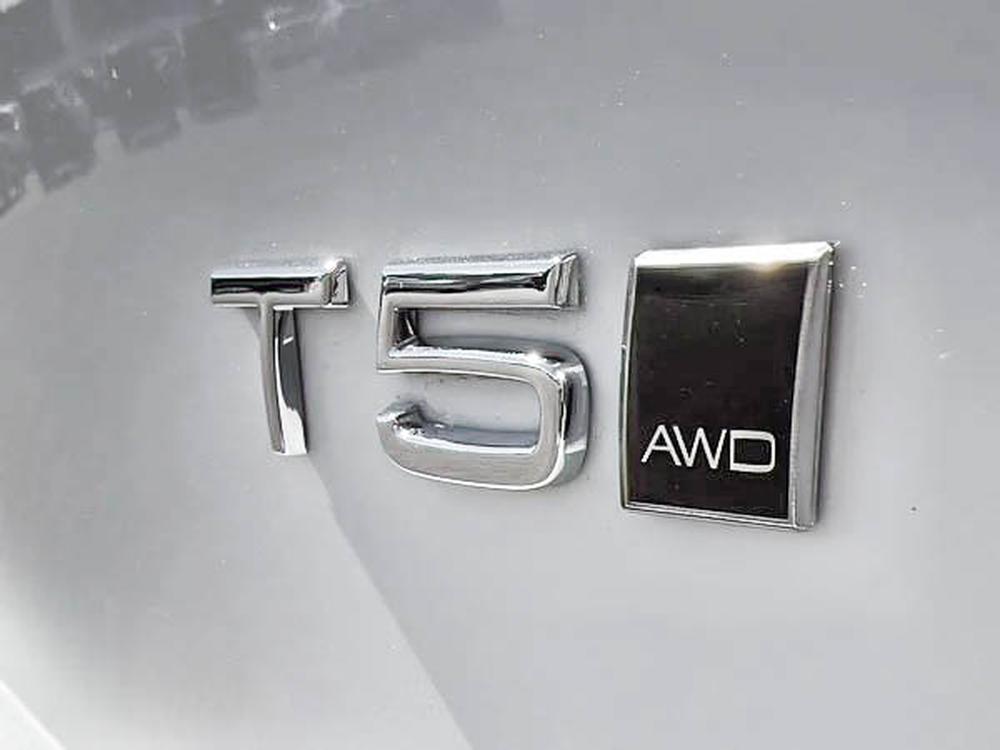 Volvo XC40 T5 MOMENTUM AWD 2020 d&rsquo;occasion à vendre - 11