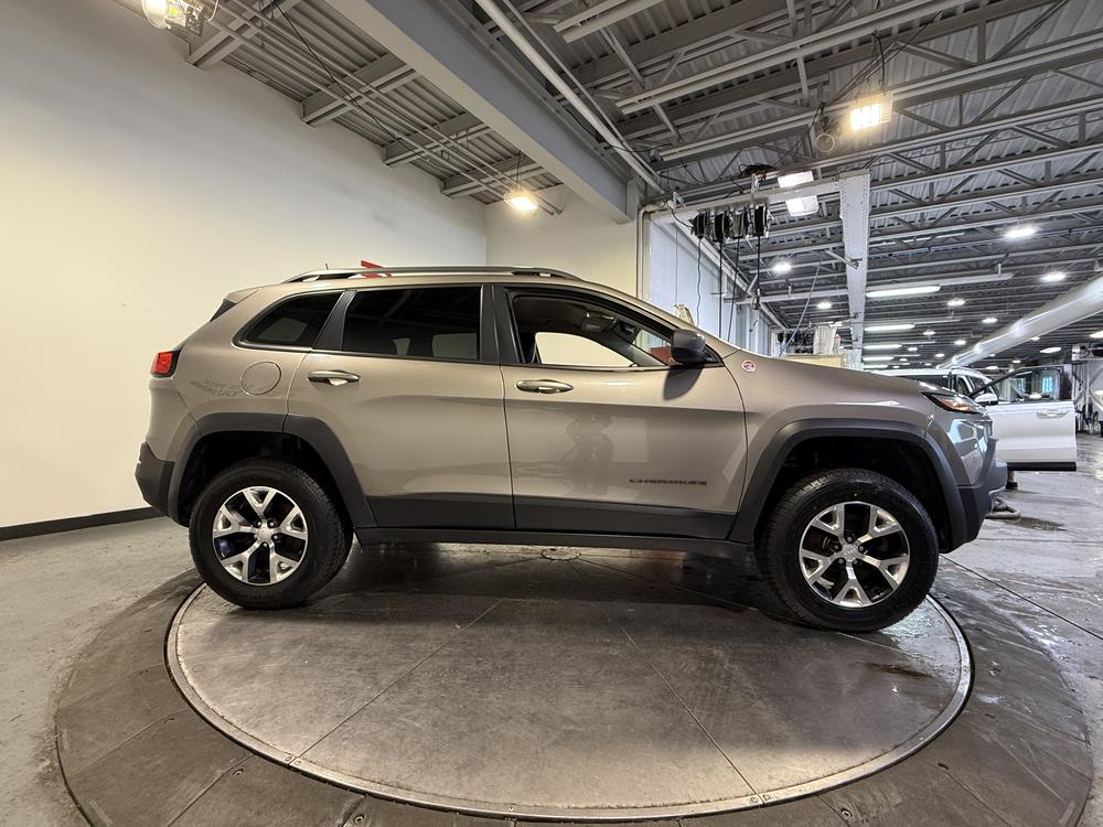 Jeep Cherokee 2017 Gris usage à vendre Jeep Cherokee 2017 Gris usage à vendre