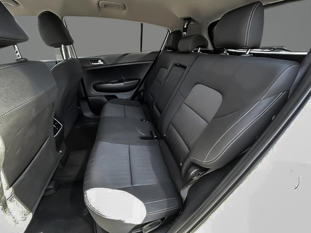 Kia Sportage LX 2021 d&rsquo;occasion à vendre - 26