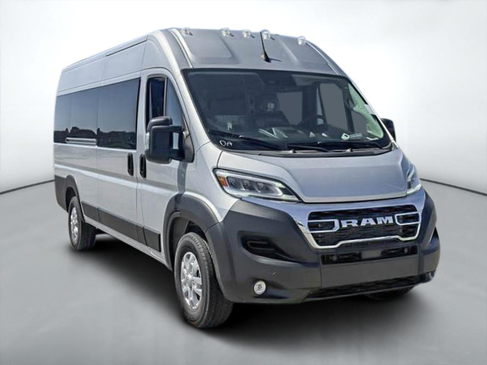 Ram ProMaster fourgon vitré 2025  usage à vendre