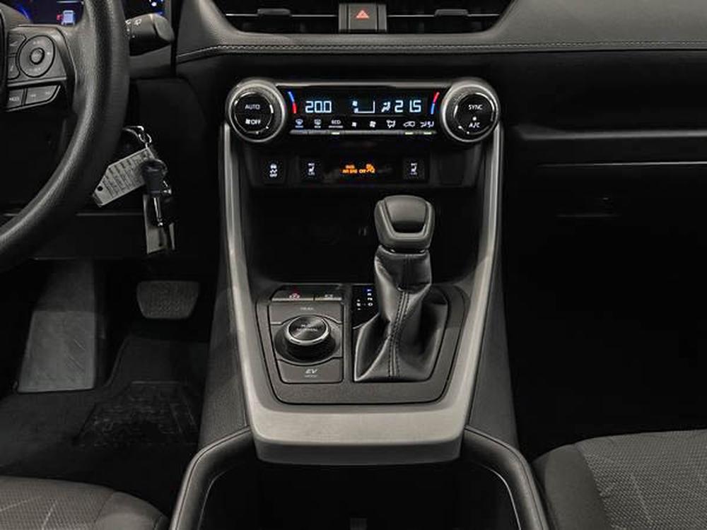 Toyota RAV4 Hybrid LE AWD 2023 d&rsquo;occasion à vendre - 24