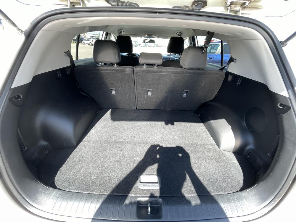 Kia Sportage 2021 Blanc usage à vendre Kia Sportage 2021 Blanc usage à vendre