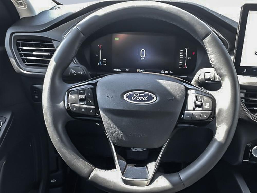 Ford Escape 2023 Gris usage à vendre Ford Escape 2023 Gris usage à vendre