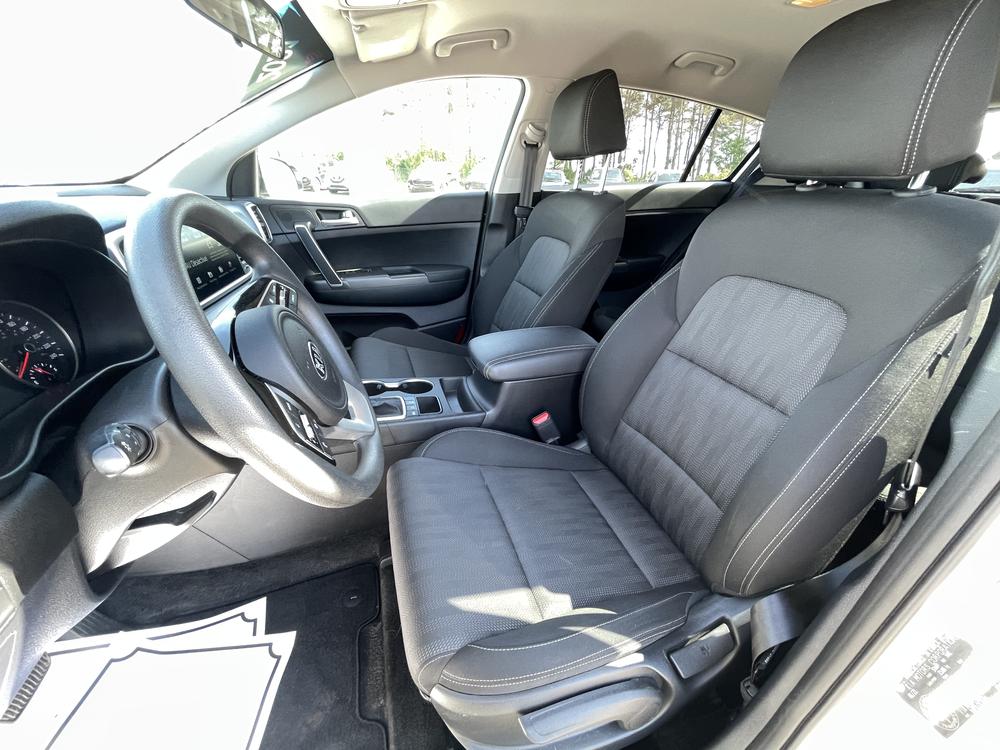 Kia Sportage 2021 Blanc usage à vendre Kia Sportage 2021 Blanc usage à vendre