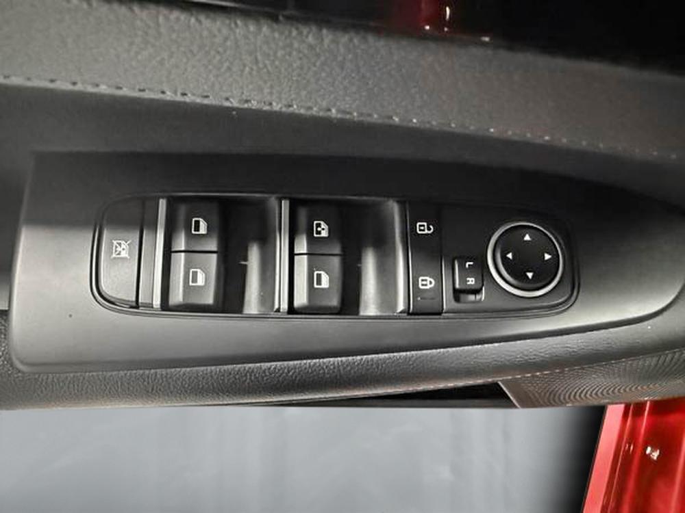 Kia Forte5 2020 Rouge usage à vendre Kia Forte5 2020 Rouge usage à vendre
