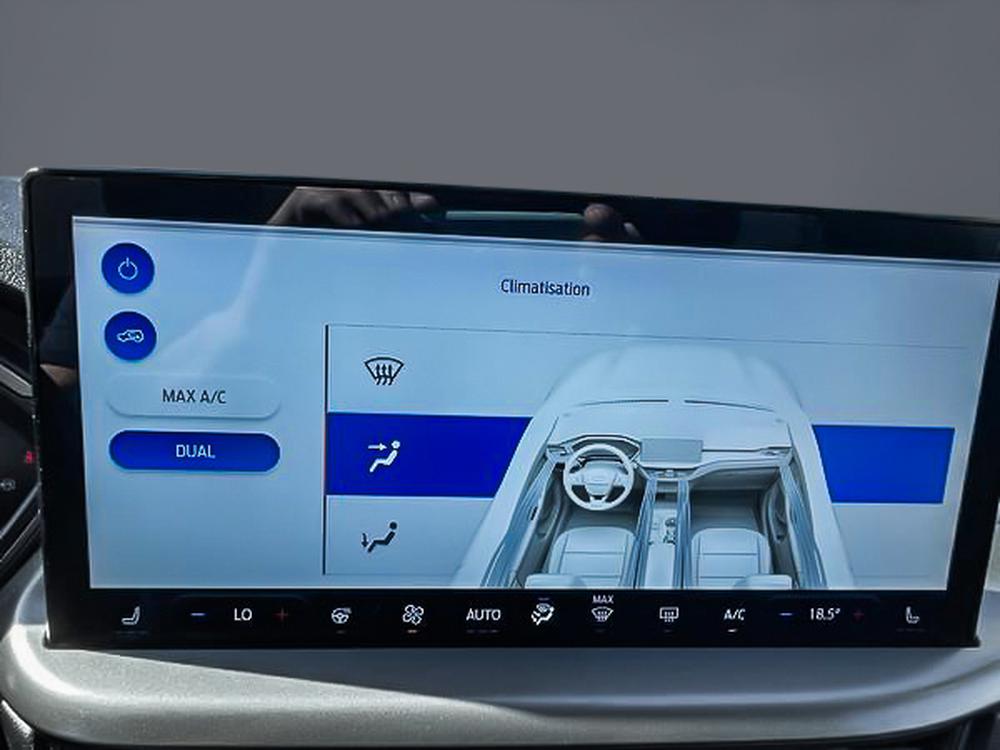 Ford Escape 2023 Gris usage à vendre Ford Escape 2023 Gris usage à vendre