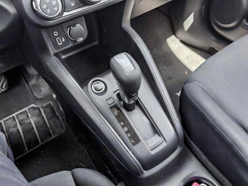 Nissan Kicks 2023 Blanc usage à vendre Nissan Kicks 2023 Blanc usage à vendre