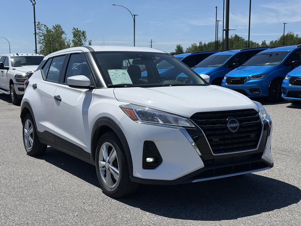 Nissan Kicks S