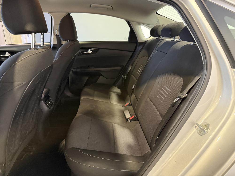 Kia Forte EX 2019 d&rsquo;occasion à vendre - 29