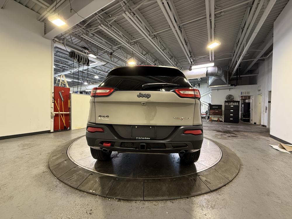 Jeep Cherokee 2017 Gris usage à vendre Jeep Cherokee 2017 Gris usage à vendre
