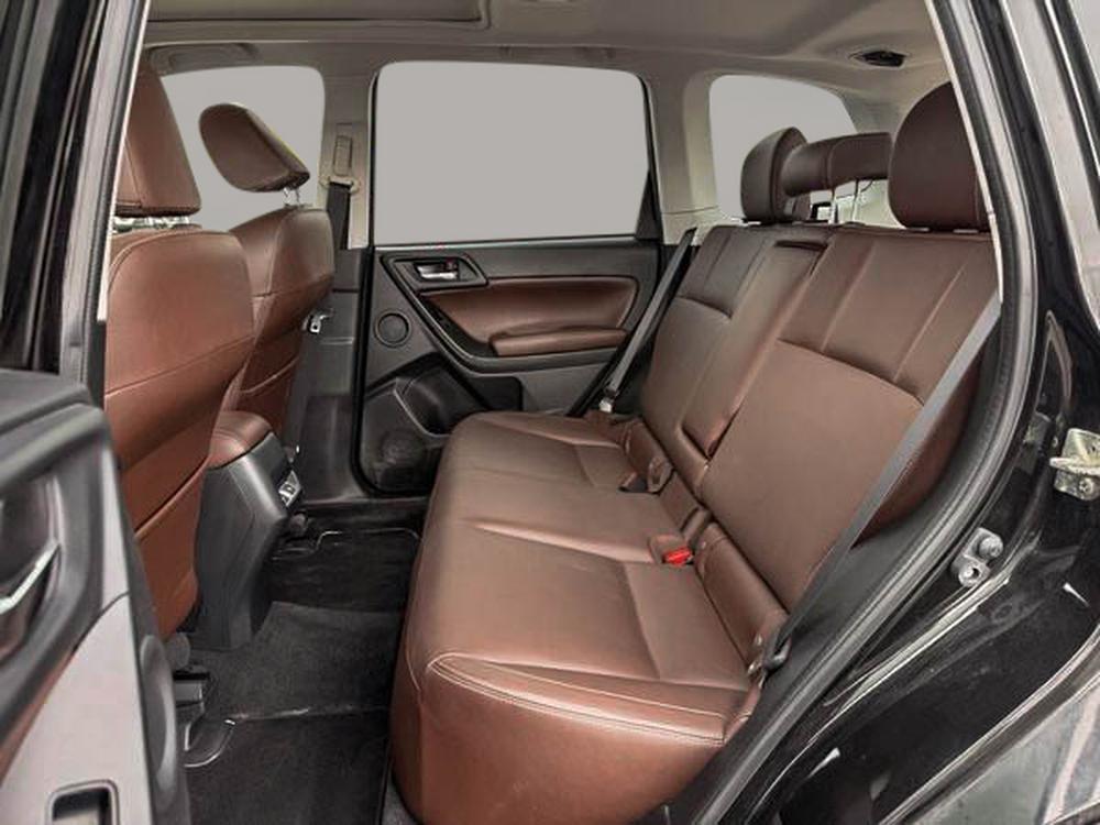 Subaru Forester LIMITED 2017 d&rsquo;occasion à vendre - 30