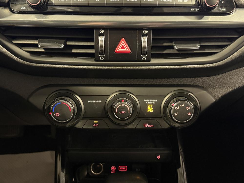 Kia Forte EX 2019 d&rsquo;occasion à vendre - 27