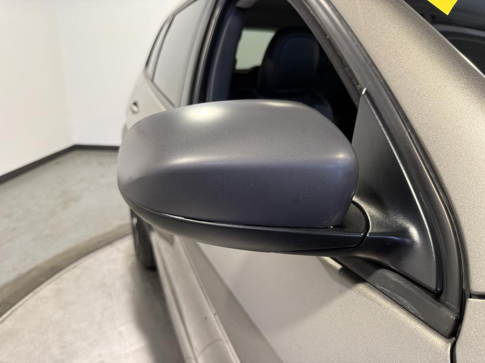 Jeep Cherokee 2017 Gris usage à vendre Jeep Cherokee 2017 Gris usage à vendre