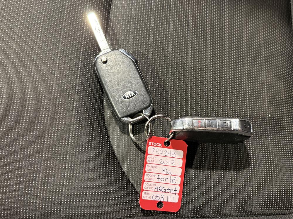 Kia Forte EX 2019 d&rsquo;occasion à vendre - 31