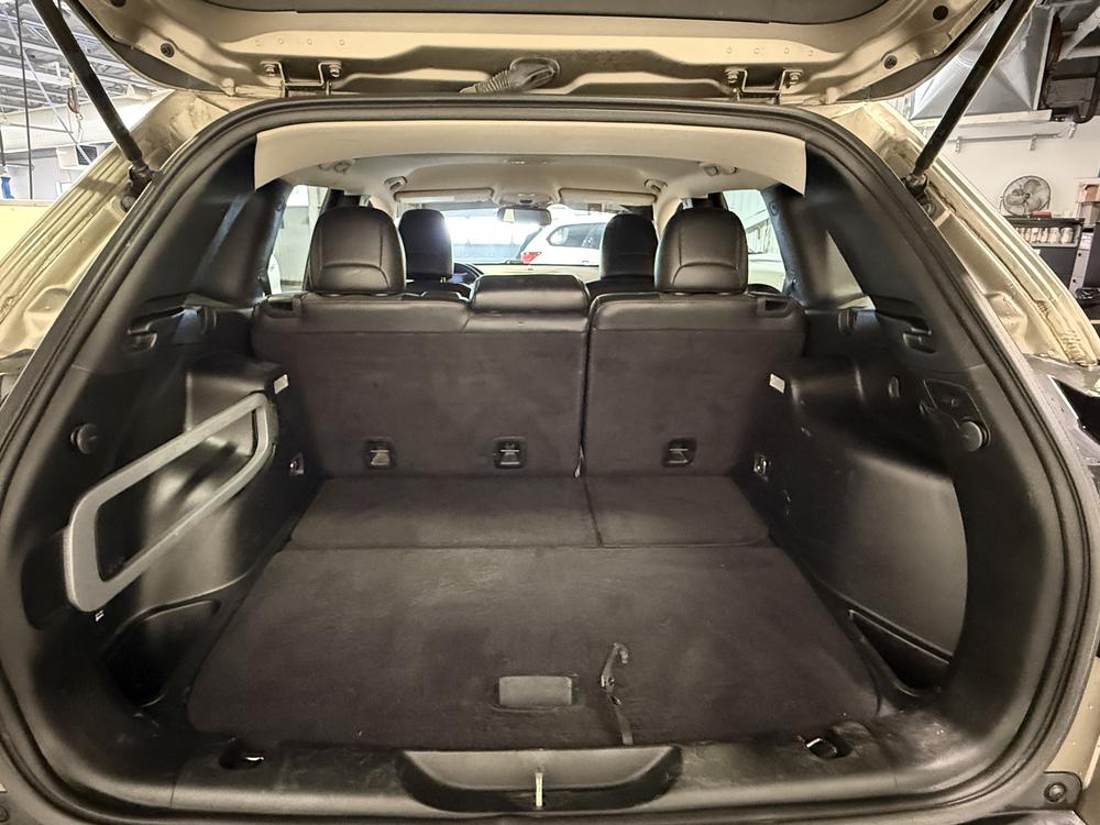 Jeep Cherokee 2017 Gris usage à vendre Jeep Cherokee 2017 Gris usage à vendre