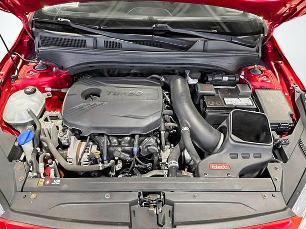 Kia Forte5 2020 Rouge usage à vendre Kia Forte5 2020 Rouge usage à vendre