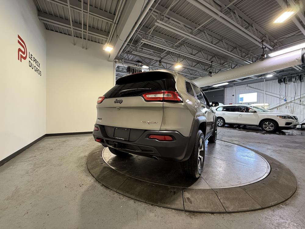Jeep Cherokee 2017 Gris usage à vendre Jeep Cherokee 2017 Gris usage à vendre