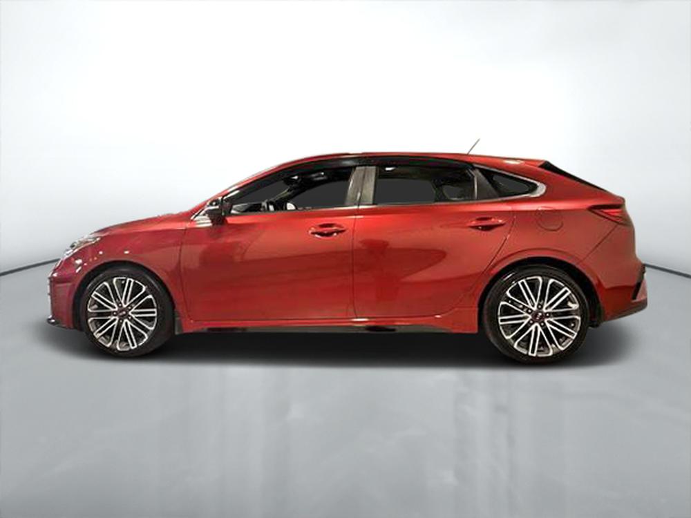 Kia Forte5 2020 Rouge usage à vendre Kia Forte5 2020 Rouge usage à vendre