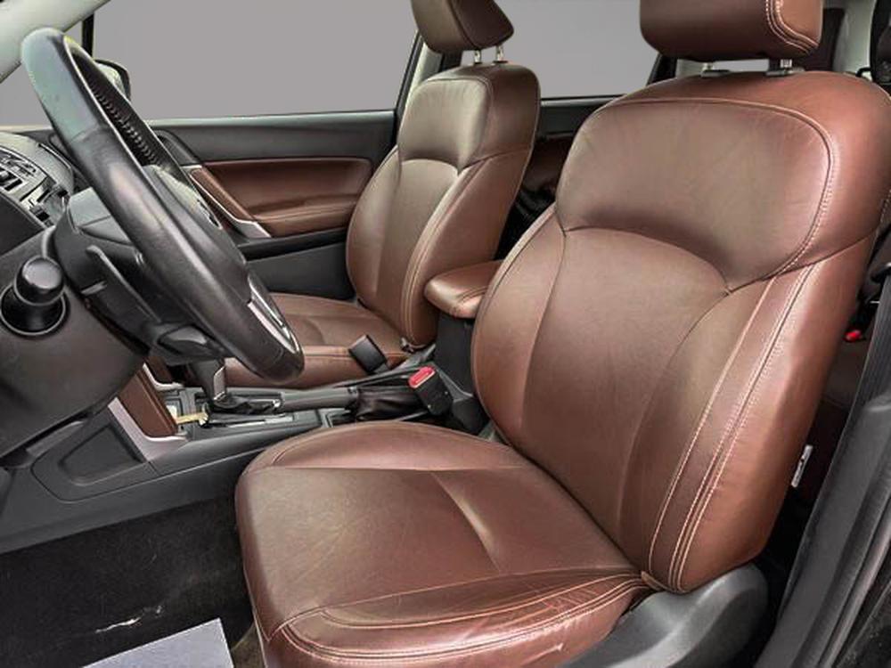 Subaru Forester LIMITED 2017 d&rsquo;occasion à vendre - 17