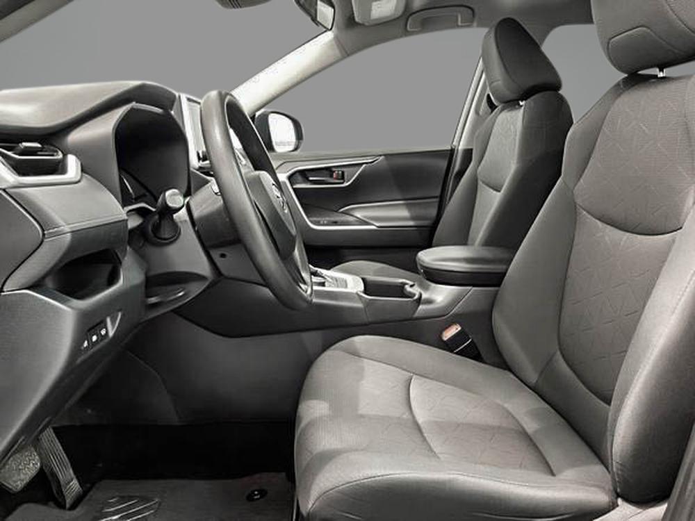 Toyota RAV4 Hybrid LE AWD 2023 d&rsquo;occasion à vendre - 13