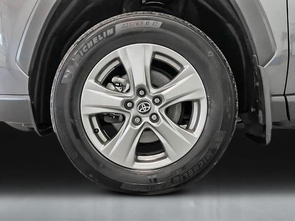 Toyota RAV4 Hybrid LE AWD 2023 d&rsquo;occasion à vendre - 8