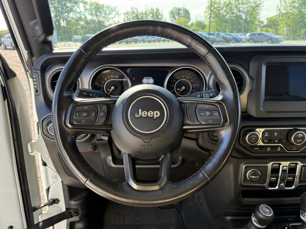 Jeep Gladiator SPORT S ALTITUDE 2023 d&rsquo;occasion à vendre - 16