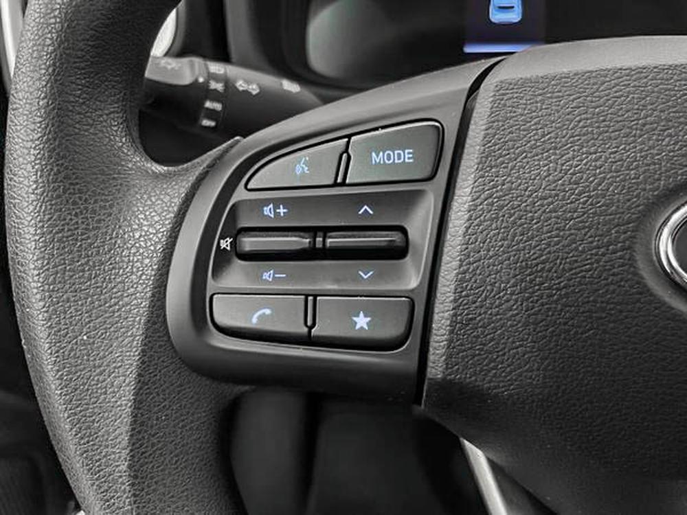 Hyundai Venue Essential 2023 d&rsquo;occasion à vendre - 16