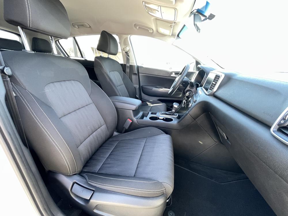 Kia Sportage 2021 Blanc usage à vendre Kia Sportage 2021 Blanc usage à vendre