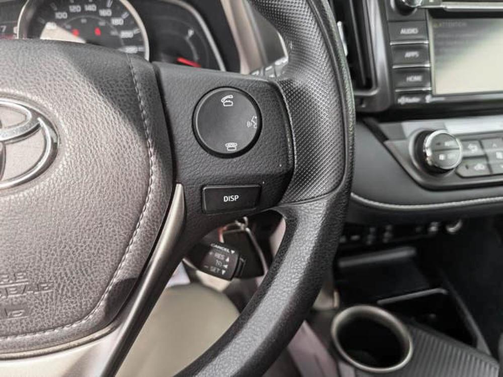 Toyota RAV4 XLE AWD 2015 d&rsquo;occasion à vendre - 23