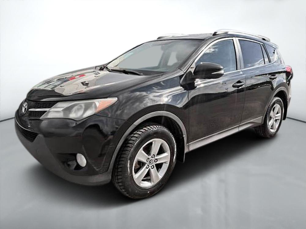 Toyota RAV4 XLE AWD 2015 d&rsquo;occasion à vendre - 3