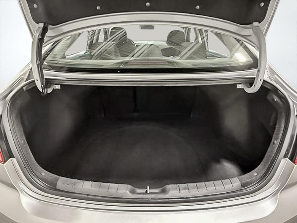 Hyundai Elantra Preffered 2020 d&rsquo;occasion à vendre - 30